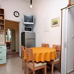 Alf Rab * Kampor