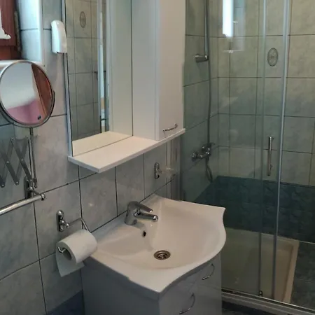 Alf Rab Apartment Kampor
